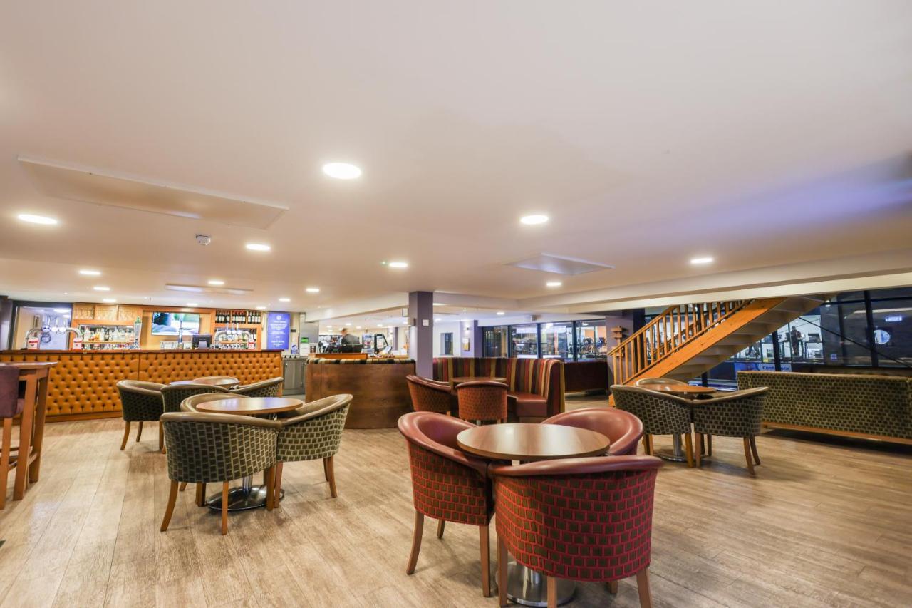 The Waterside Hotel And Leisure Club Manchester Exterior photo